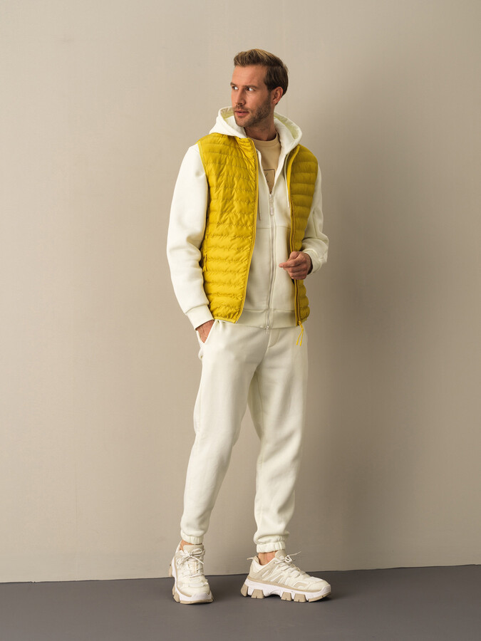 Sarı Formunu Koruyan Regular Fit Şişme Yelek - Xint