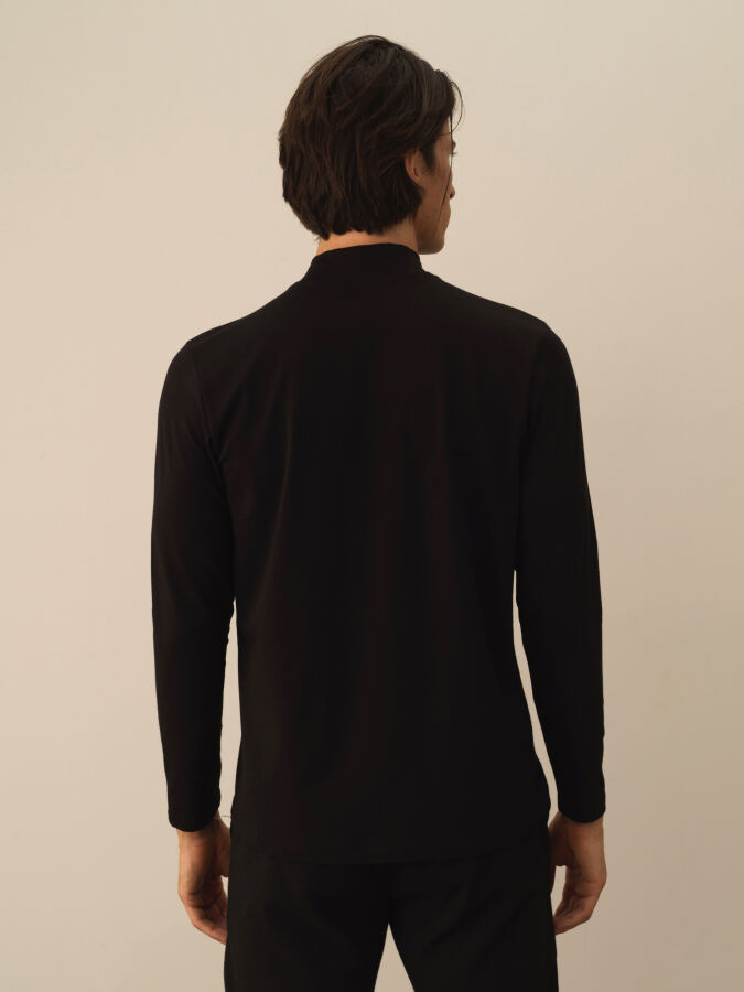 Half Turtle Neck Slim Fit Modal Basic T-Shirt - Xint