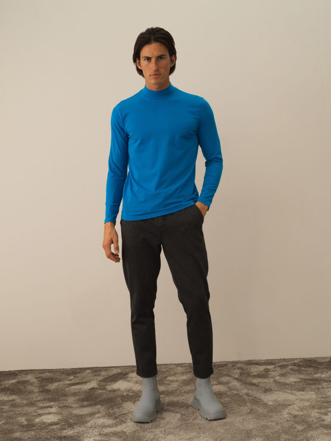 Half Turtle Neck Slim Fit Modal Basic T-Shirt - Xint
