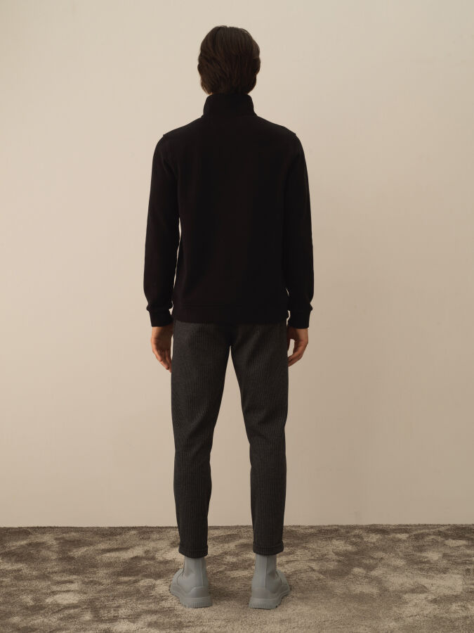 Half Zippered Regular Fit Sweatshirt - Xint