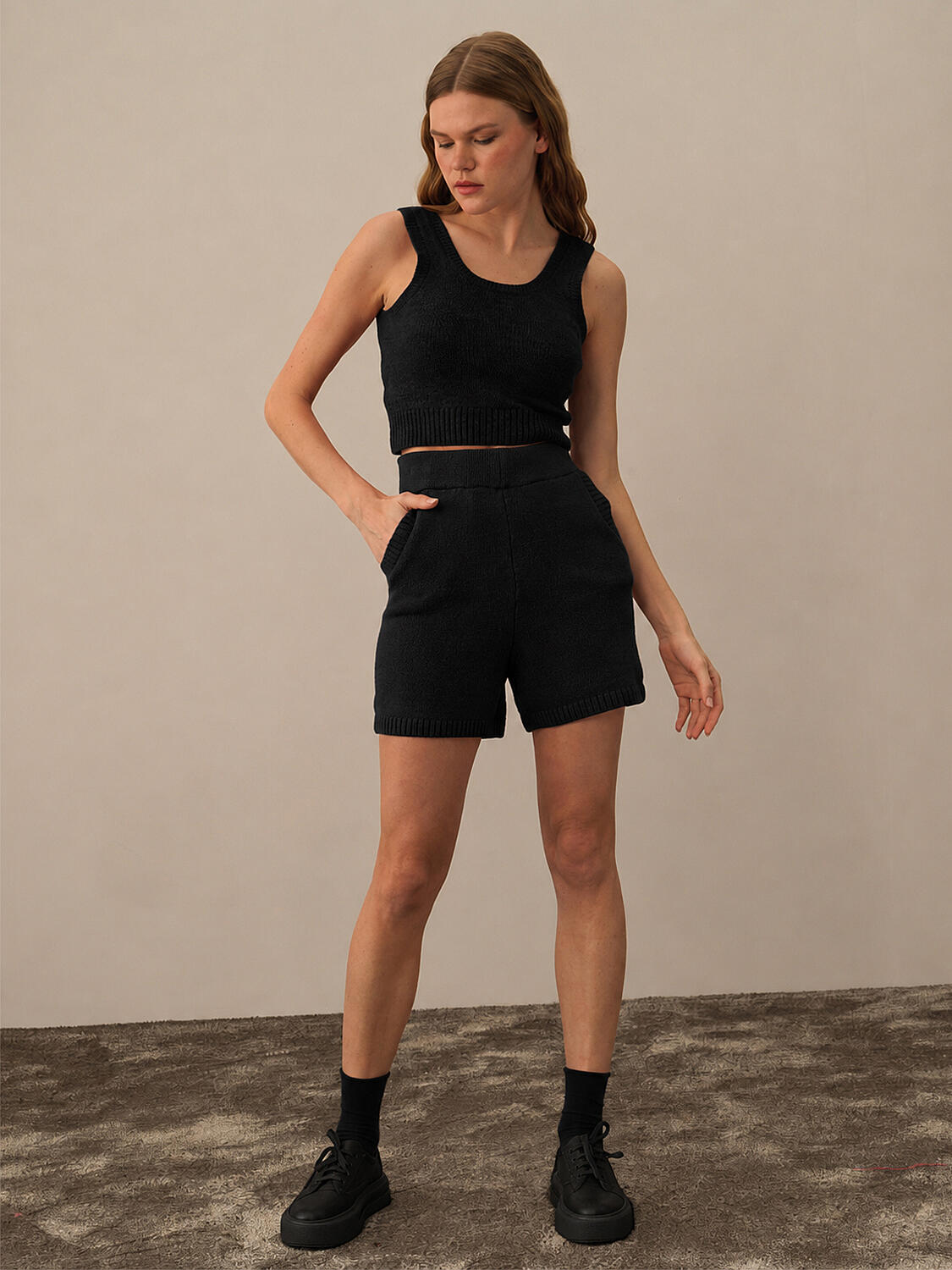 High Waist Regular Fit Wool Knit Shorts - 2