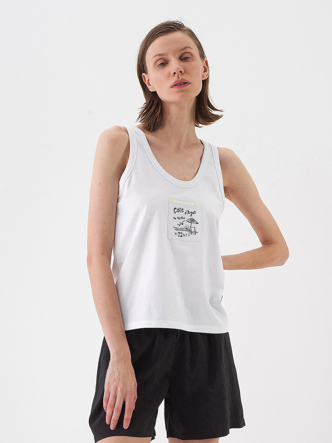 Beyaz Pamuk Dokulu Regular Fit Atlet