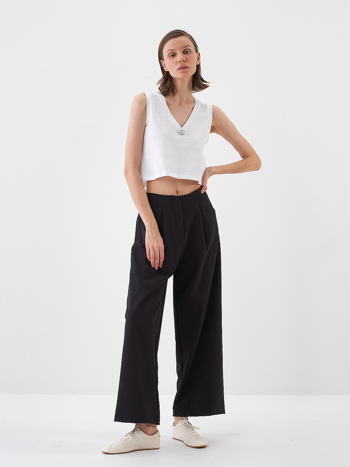 Beyaz Pamuk Dokulu Slim Fit Atlet (1)