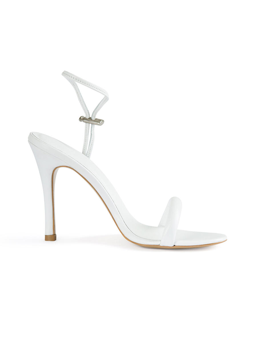 Beyaz Deri Topuklu Ayakkabı