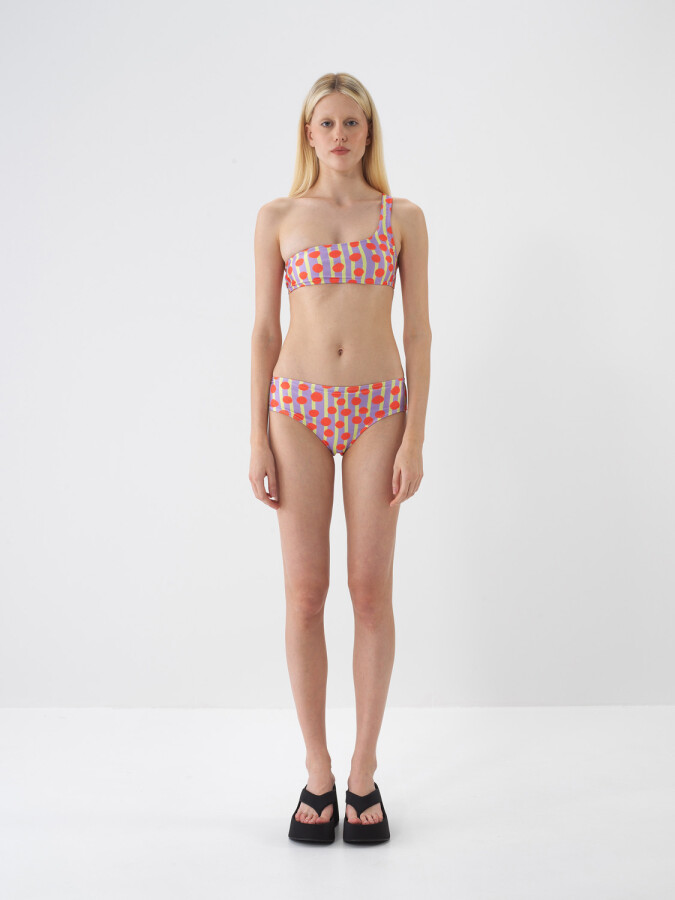 Nar Çiçeği Doğal Dökümlü Slim Fit Bikini Üstü (1)