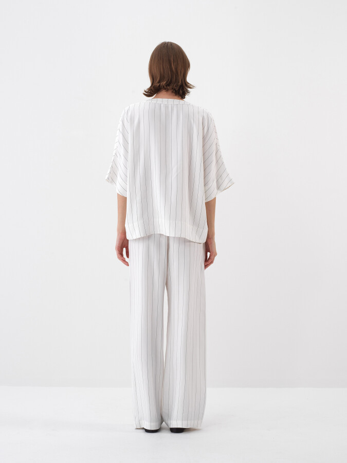 Beyaz Doğal Dökümlü Oversize Bluz - 5