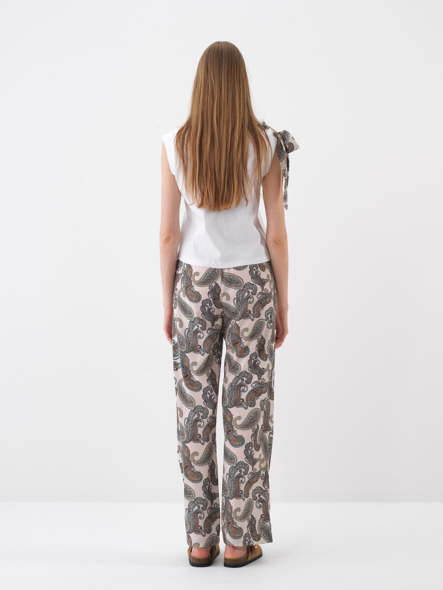 Beyaz Pamuk Dokulu Regular Fit Bluz - 5