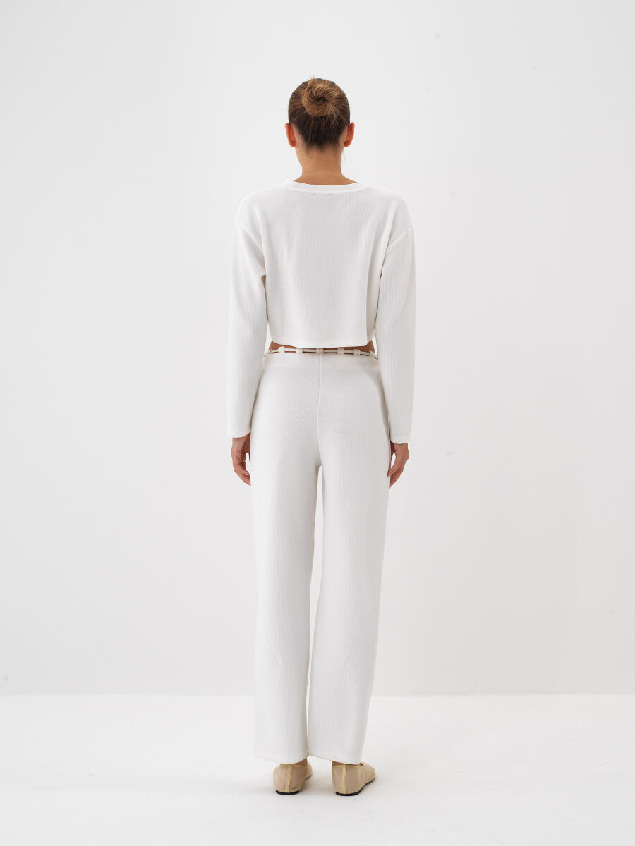 Ekru Esnek Dokulu Regular Fit Bluz - 3