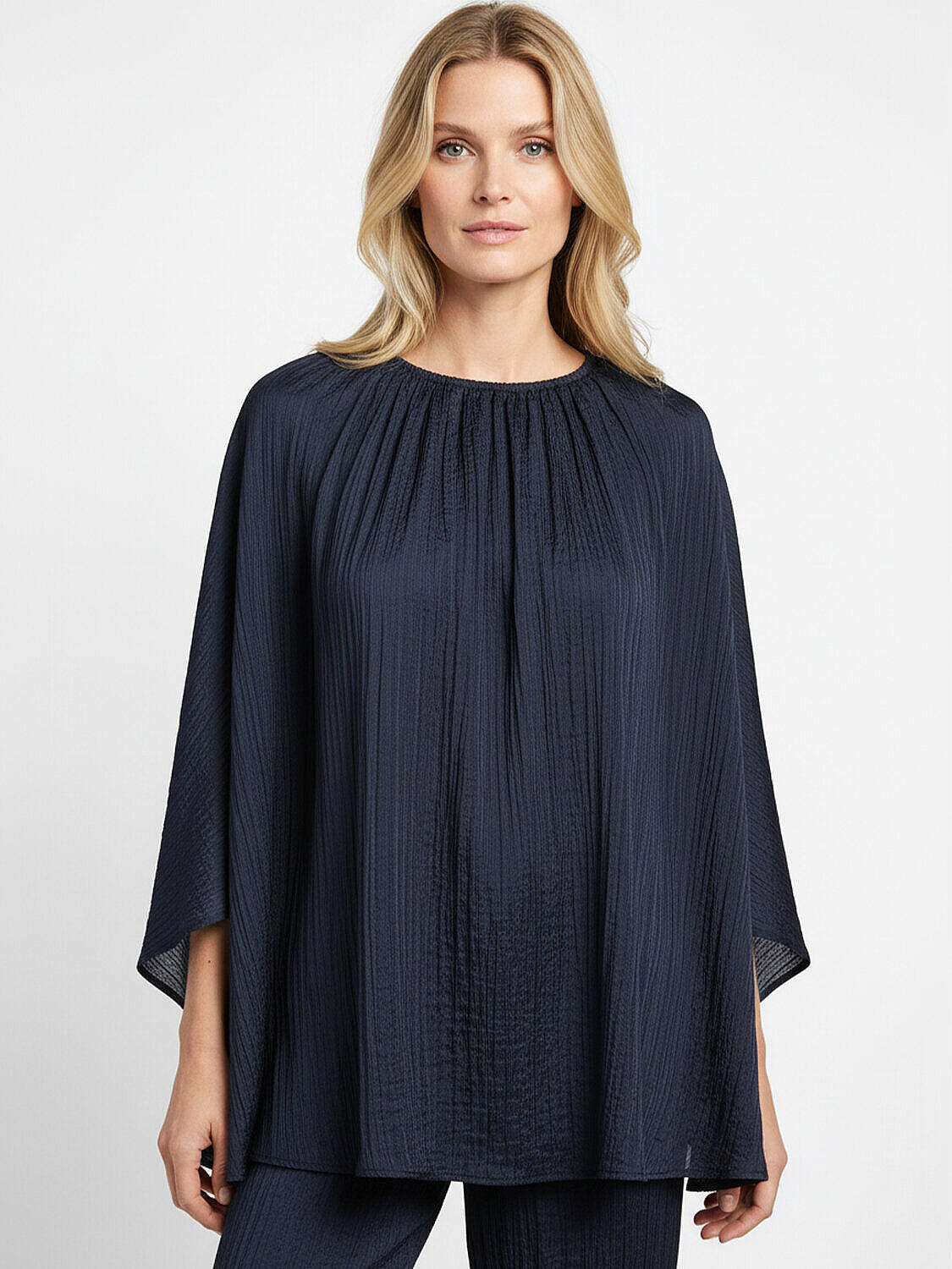 Lacivert Formunu Koruyan Oversize Bluz (1)