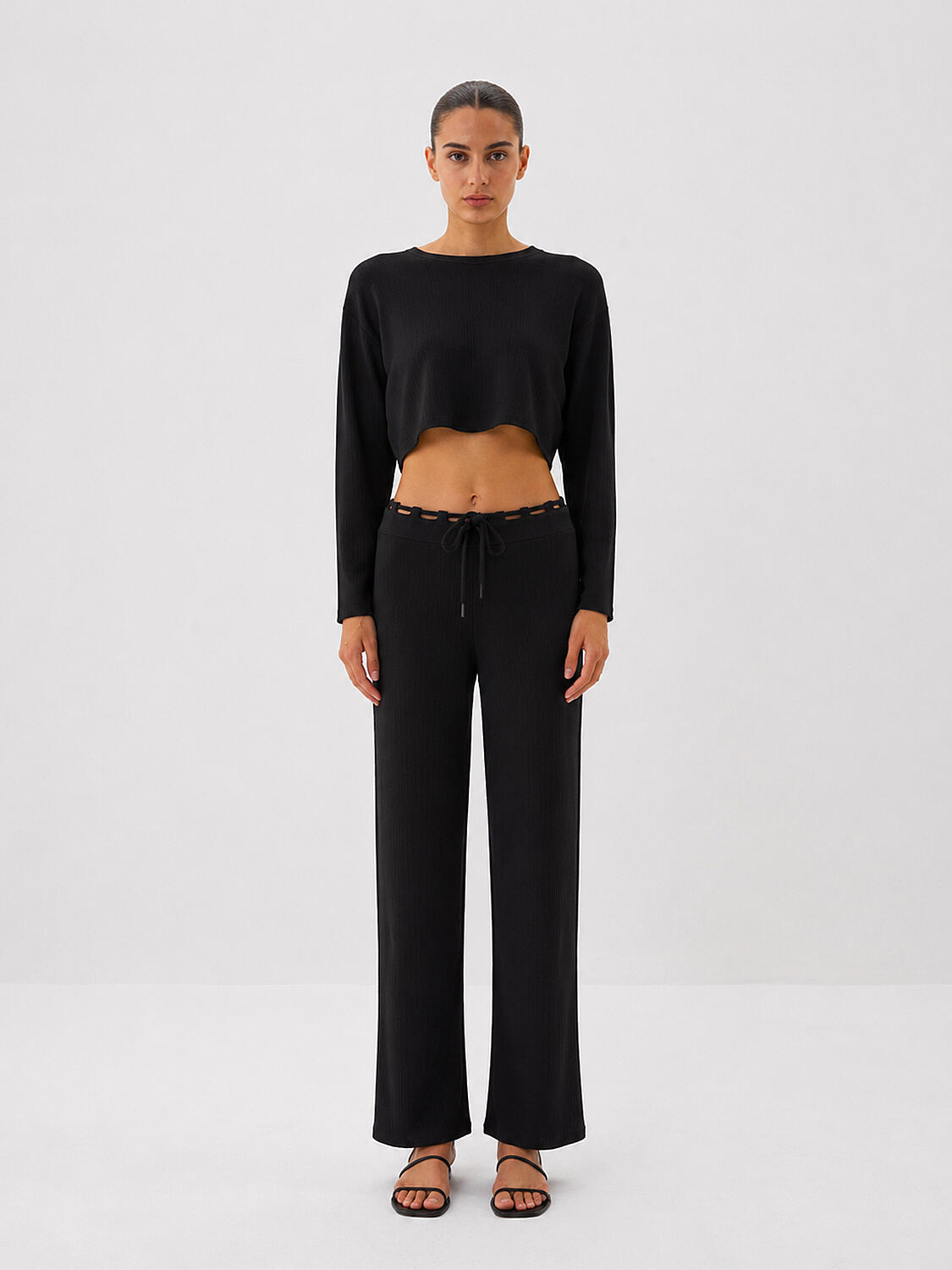 Siyah Regular Fit Bisiklet Yaka Bluz - 2