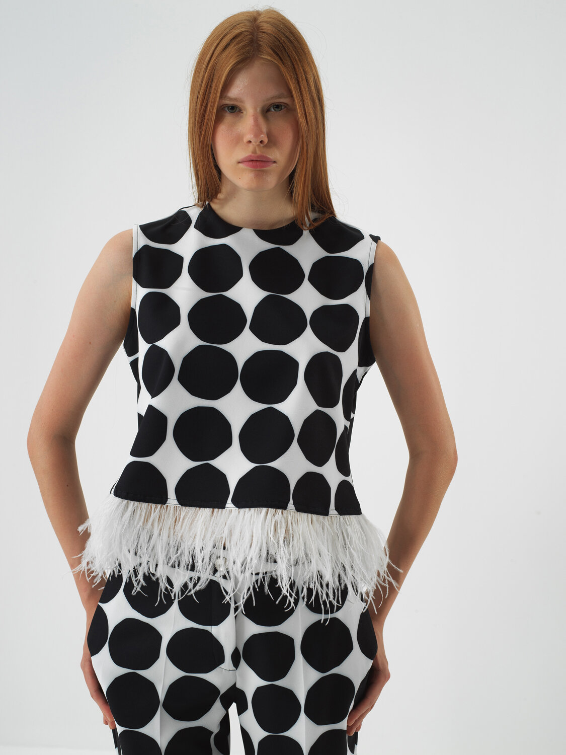 Siyah Formunu Koruyan Oversize Bluz - Xint