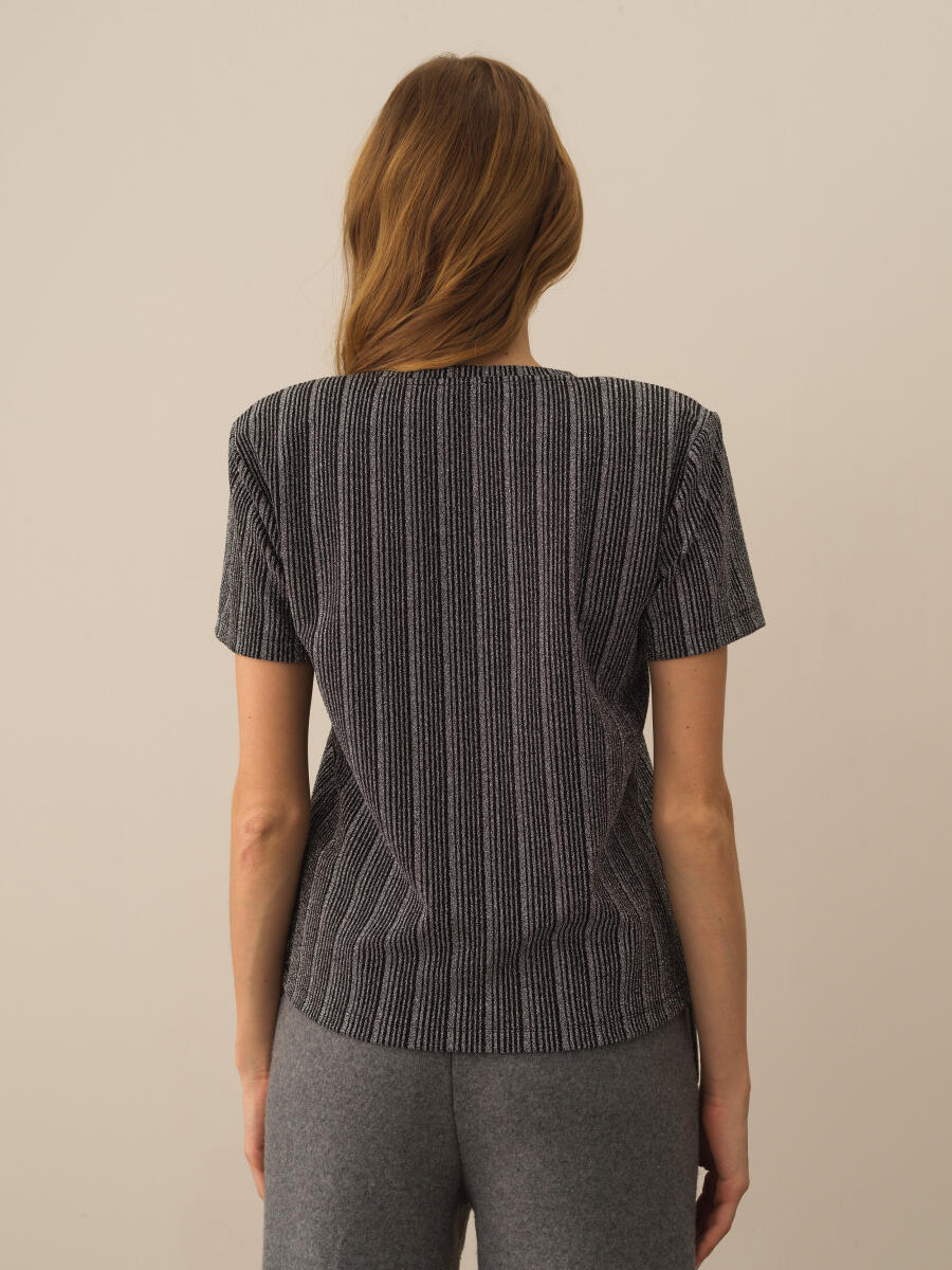 Siyah Işıltılı Lurex Detaylı Regular Fit Bluz - 2