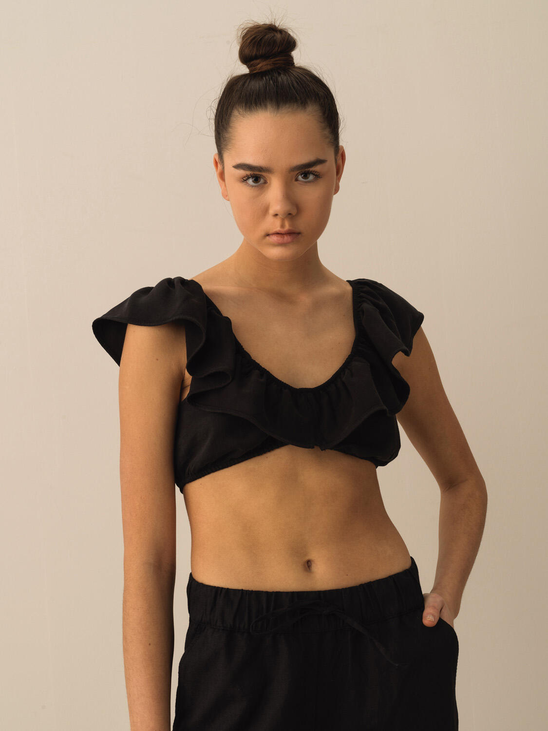 Siyah Doğal Akışlı Slim Fit Bluz