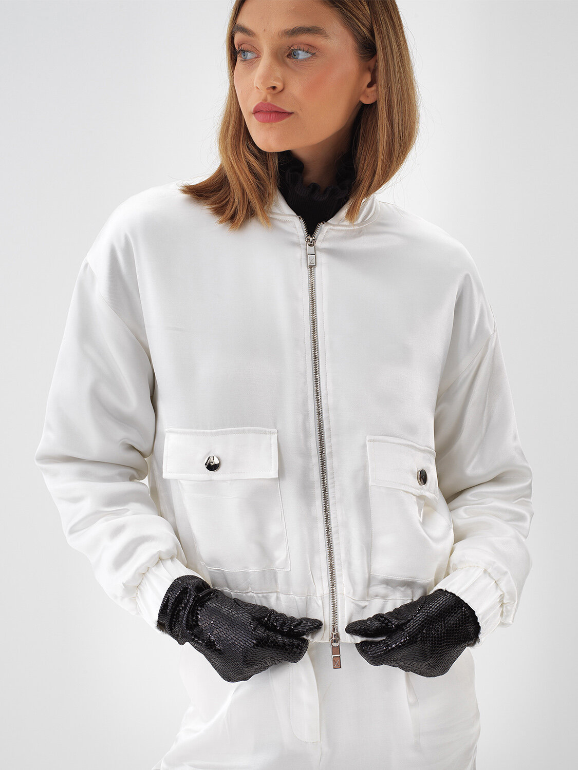 Beyaz İpeksi Saten Oversize Ceket - Xint