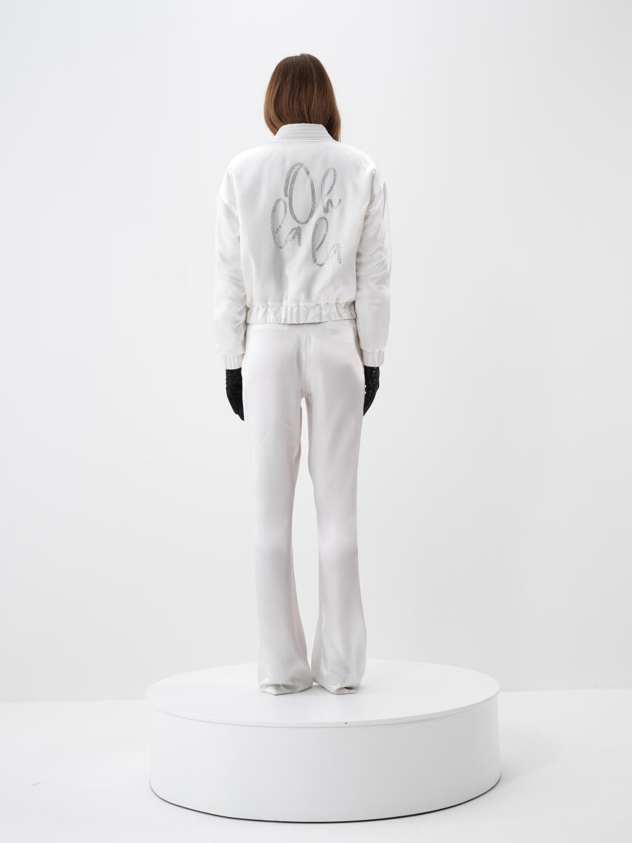 Beyaz İpeksi Saten Oversize Ceket - 4