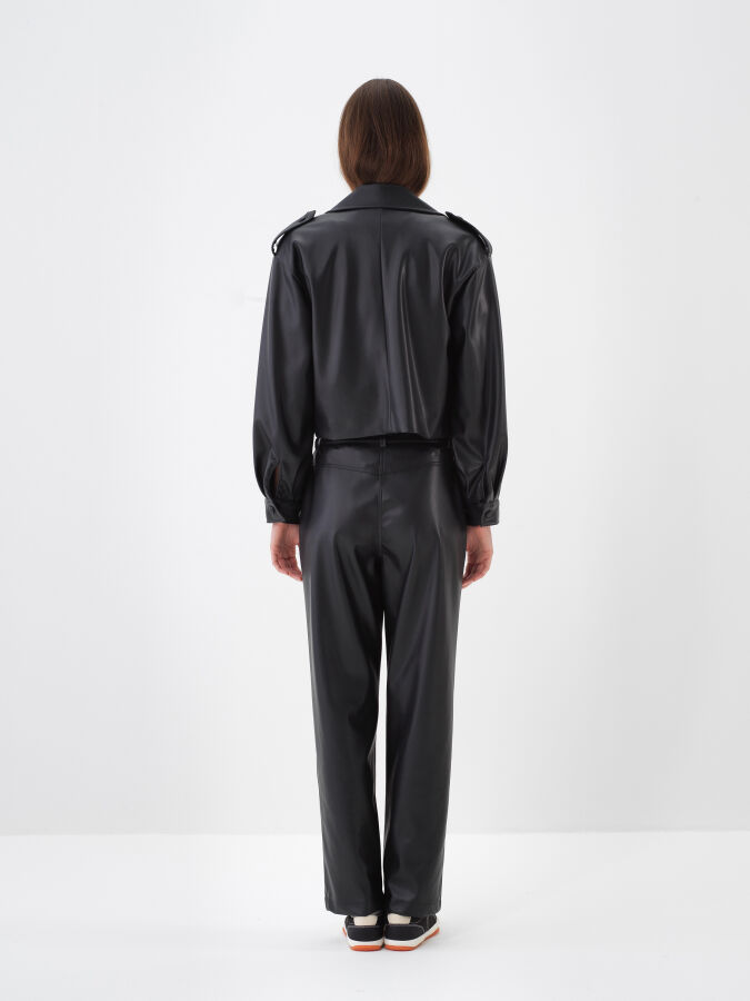 Siyah Deri Görünümlü Oversize Ceket - Xint