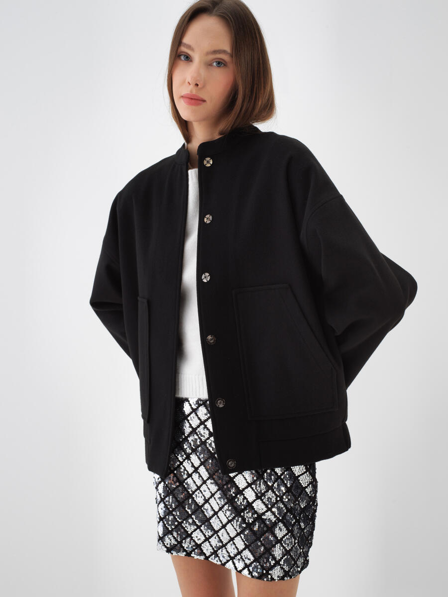 Siyah Esnek Dokulu Oversize Ceket