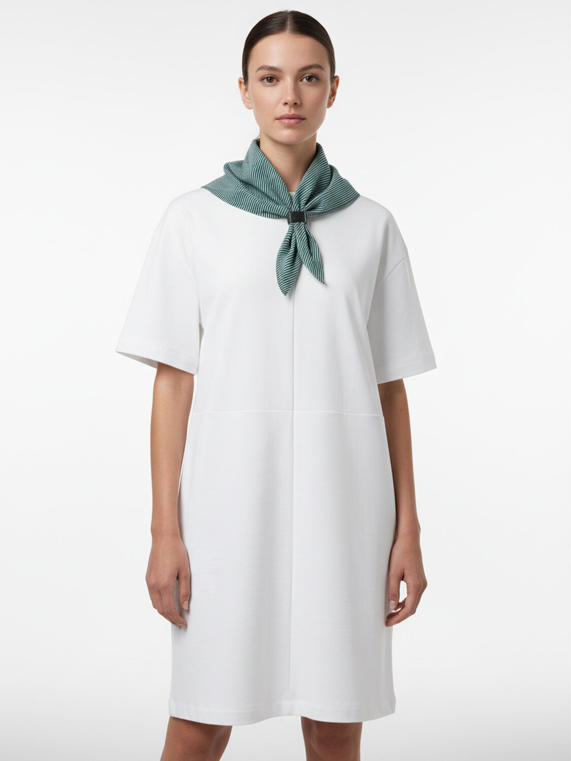 Beyaz Pamuk Dokulu Oversize Elbise (1)