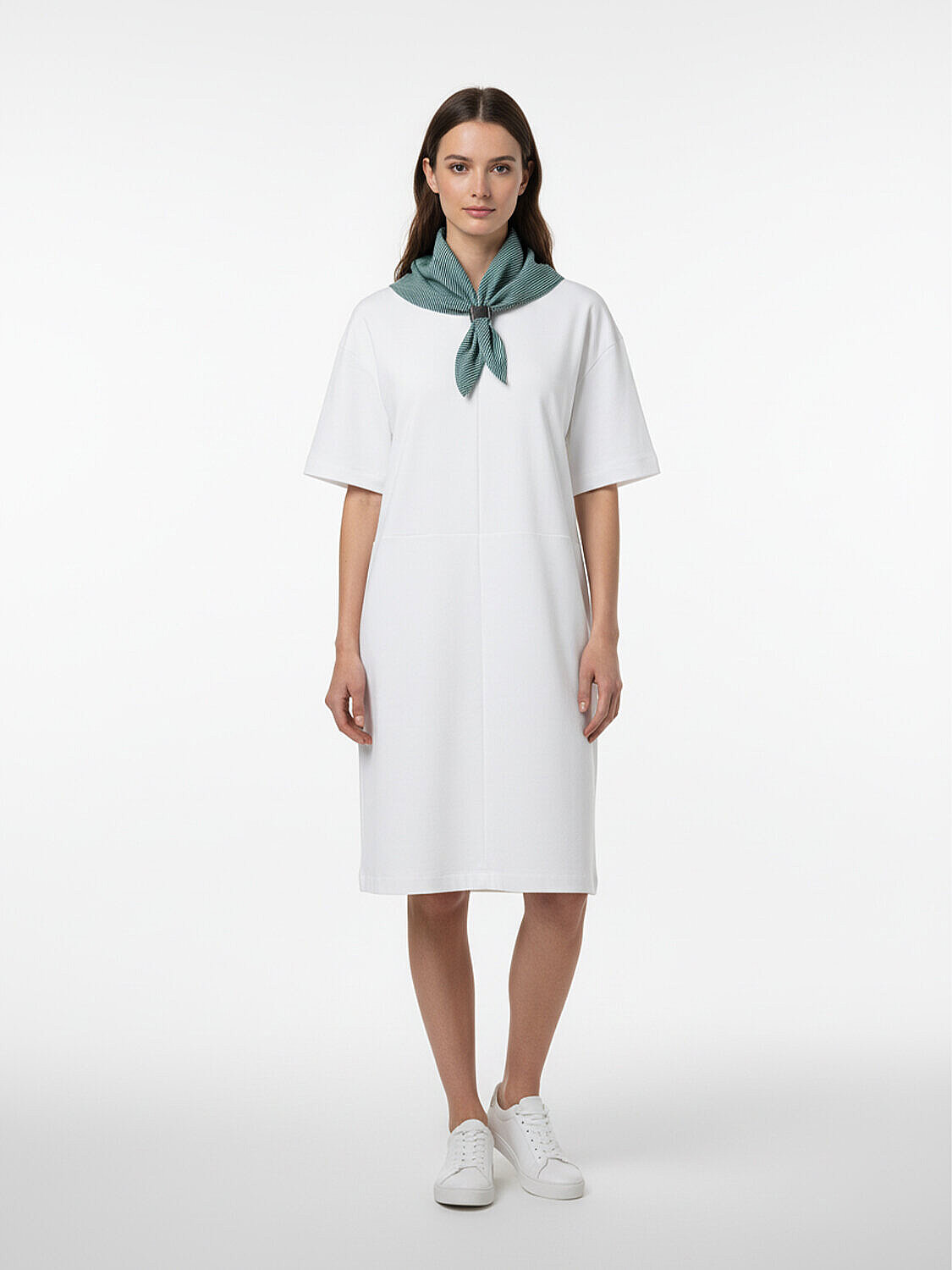 Beyaz Pamuk Dokulu Oversize Elbise (3)