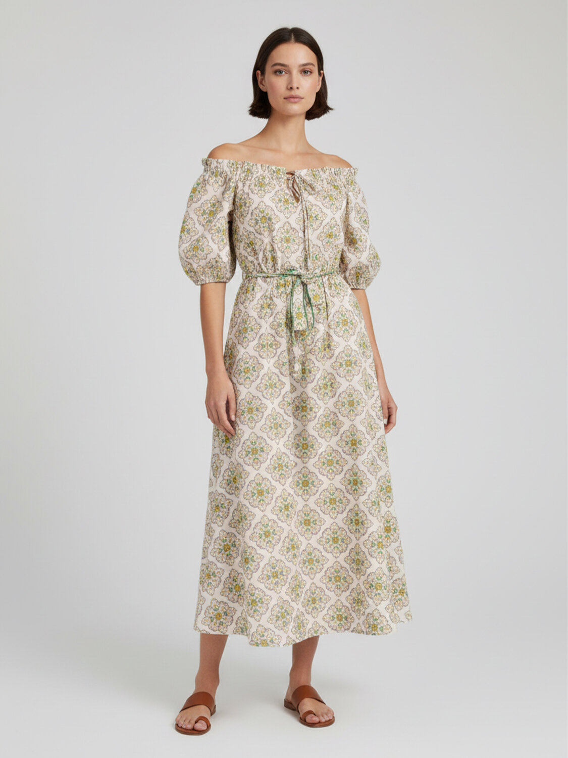 Beyaz Pamuk Dokulu Oversize Elbise