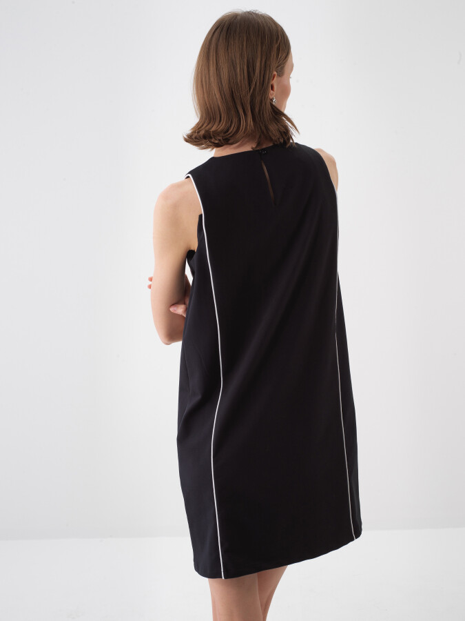 Siyah Pamuk Dokulu Oversize Elbise - 4