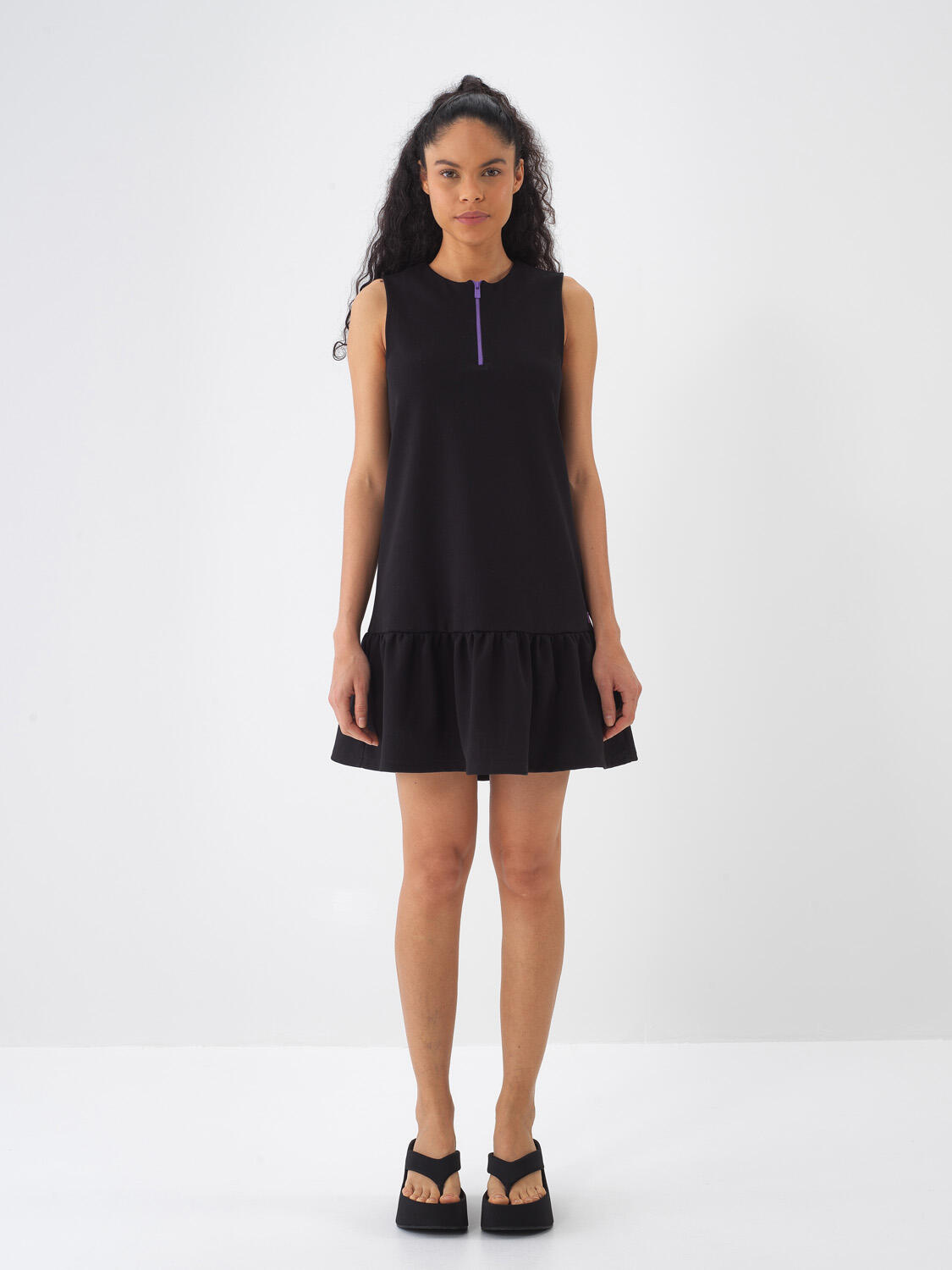 Siyah Pamuk Dokulu Regular Fit Elbise