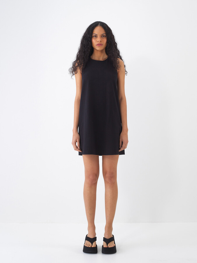 Siyah Pamuk Dokulu Regular Fit Elbise