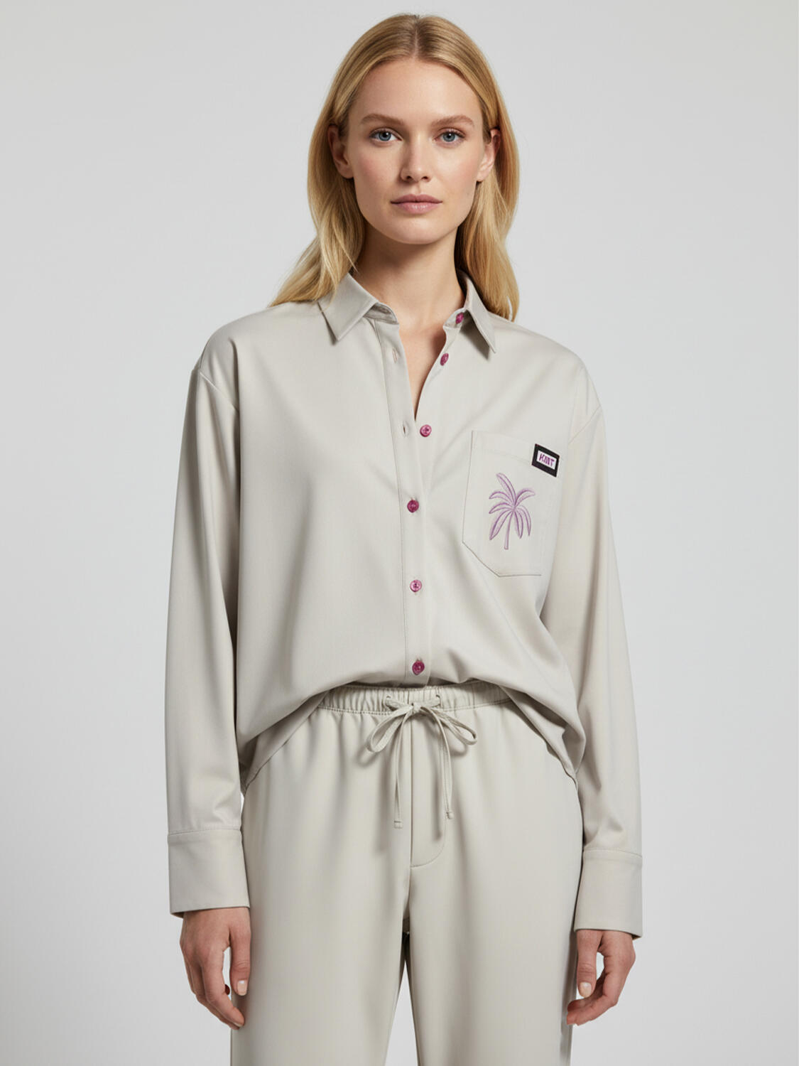 Bej Formunu Koruyan Oversize Gömlek - 1