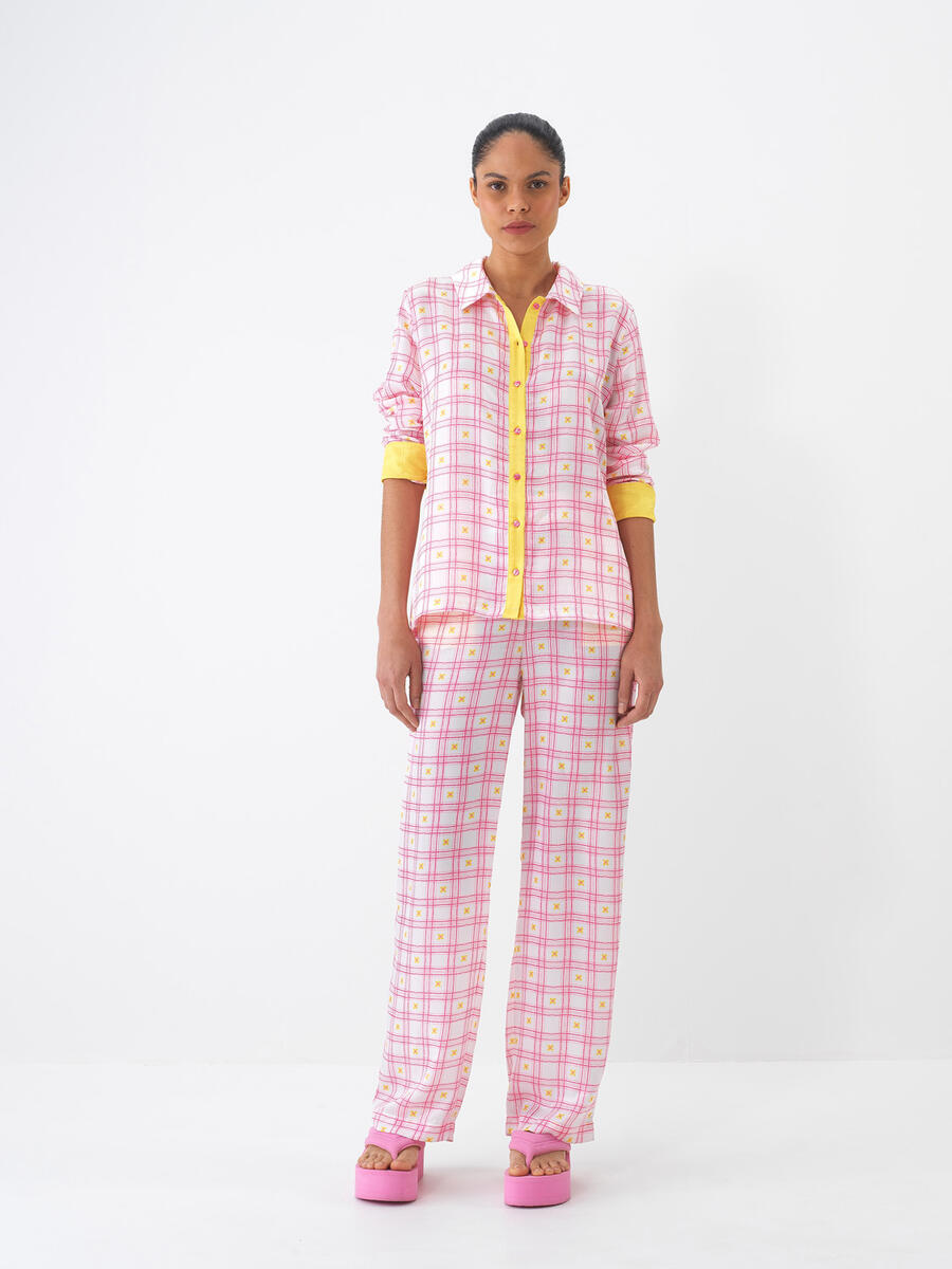 Pembe Formunu Koruyan Regular Fit Gömlek - 2