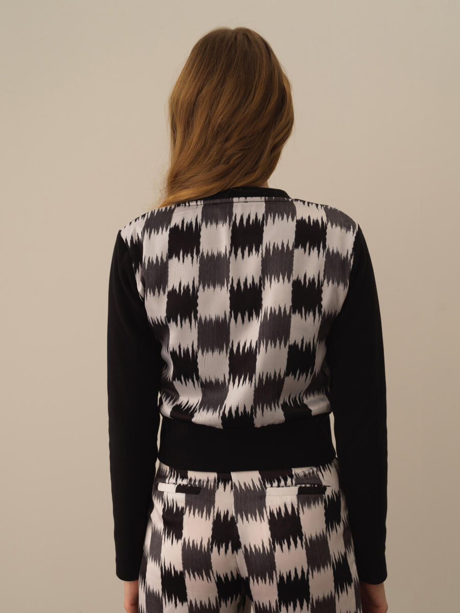 Siyah Pamuk Dokulu Regular Fit Hırka - 3