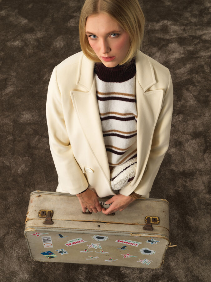 Ekru Esnek Dokulu Oversize Kaban - Xint