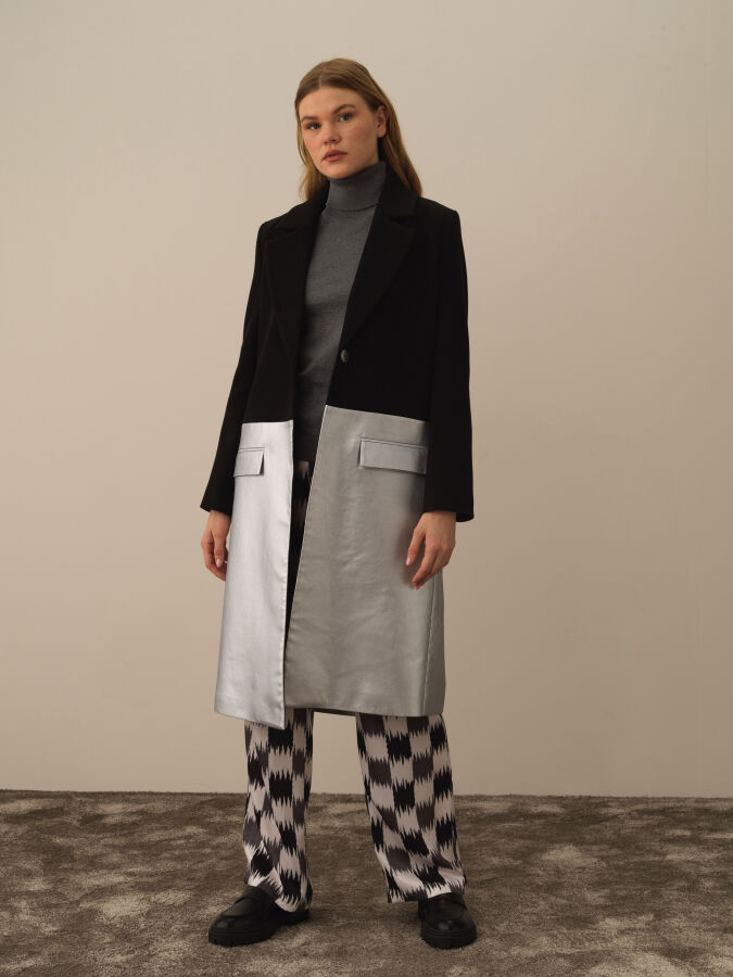 Siyah Esnek Dokulu Oversize Kaban - Xint