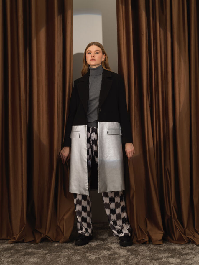 Siyah Esnek Dokulu Oversize Kaban - Xint