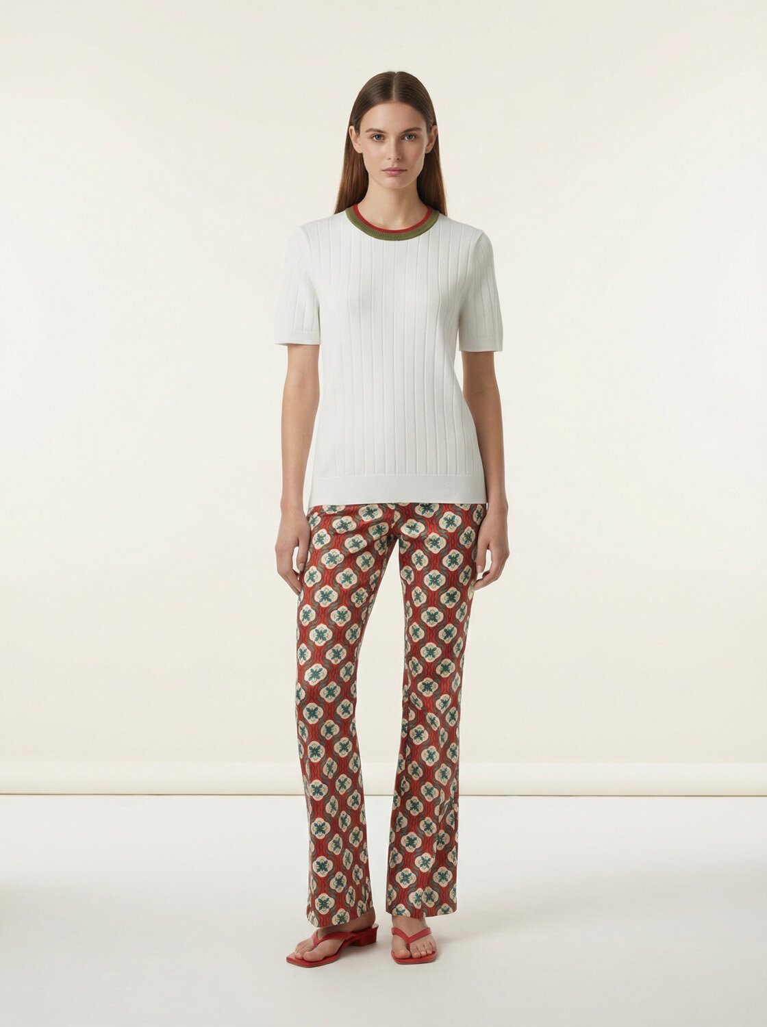 Beyaz Doğal Dökümlü Regular Fit Kazak (1)