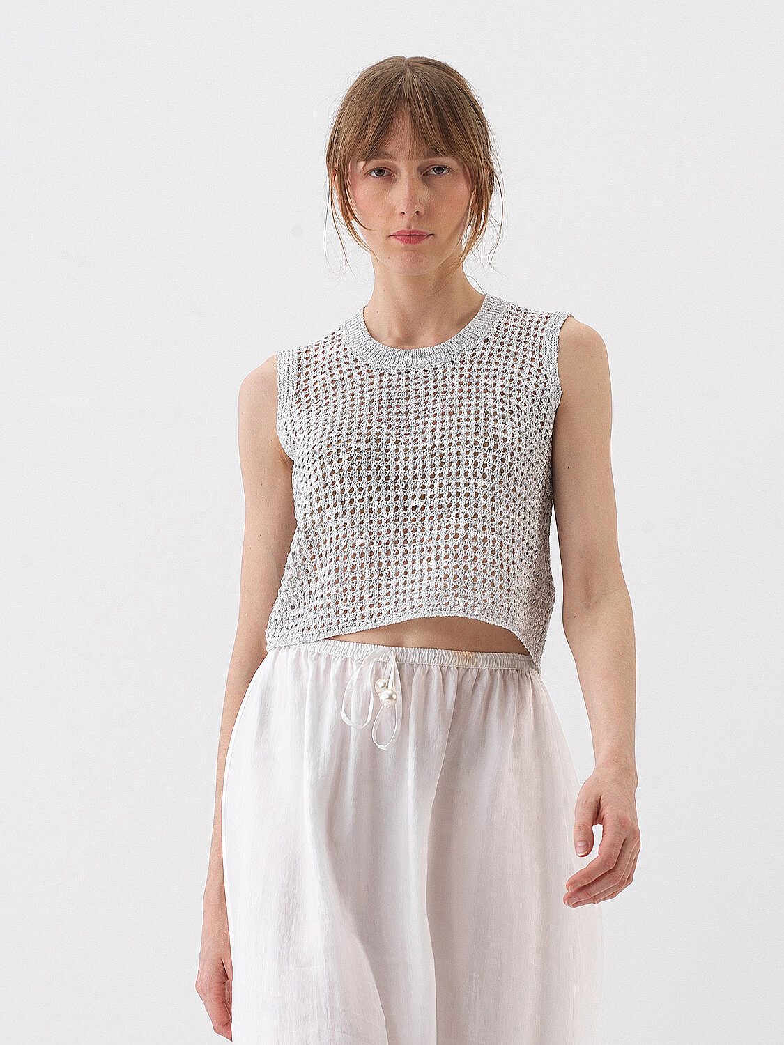 Beyaz Formunu Koruyan Oversize Kazak