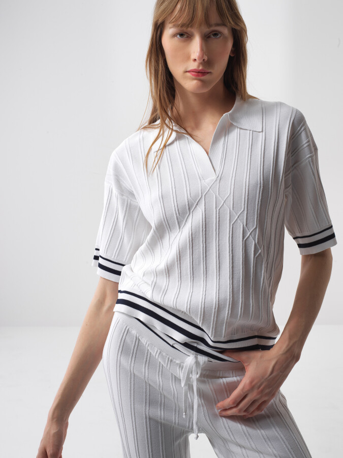 Beyaz Doğal Dökümlü Oversize Kazak - 1