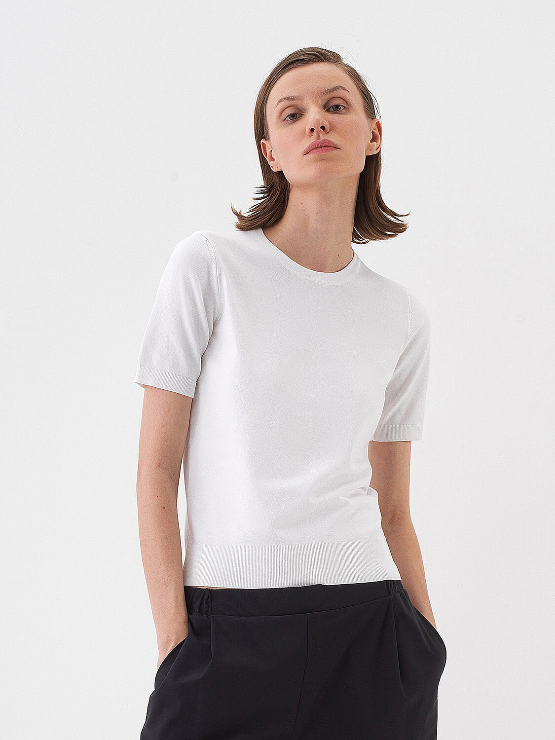 Beyaz Doğal Dökümlü Regular Fit Kazak