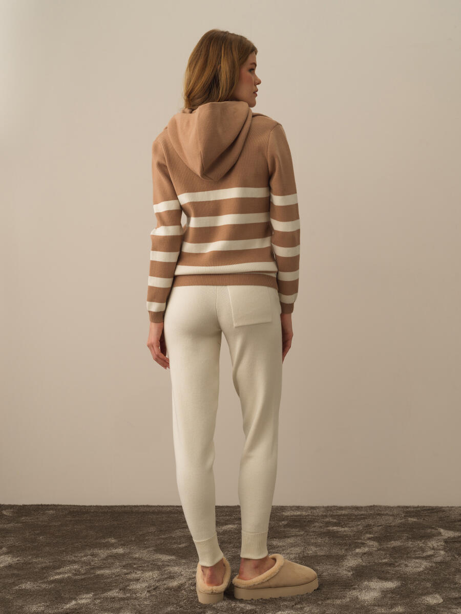 Camel Formunu Koruyan Oversize Kazak - 2