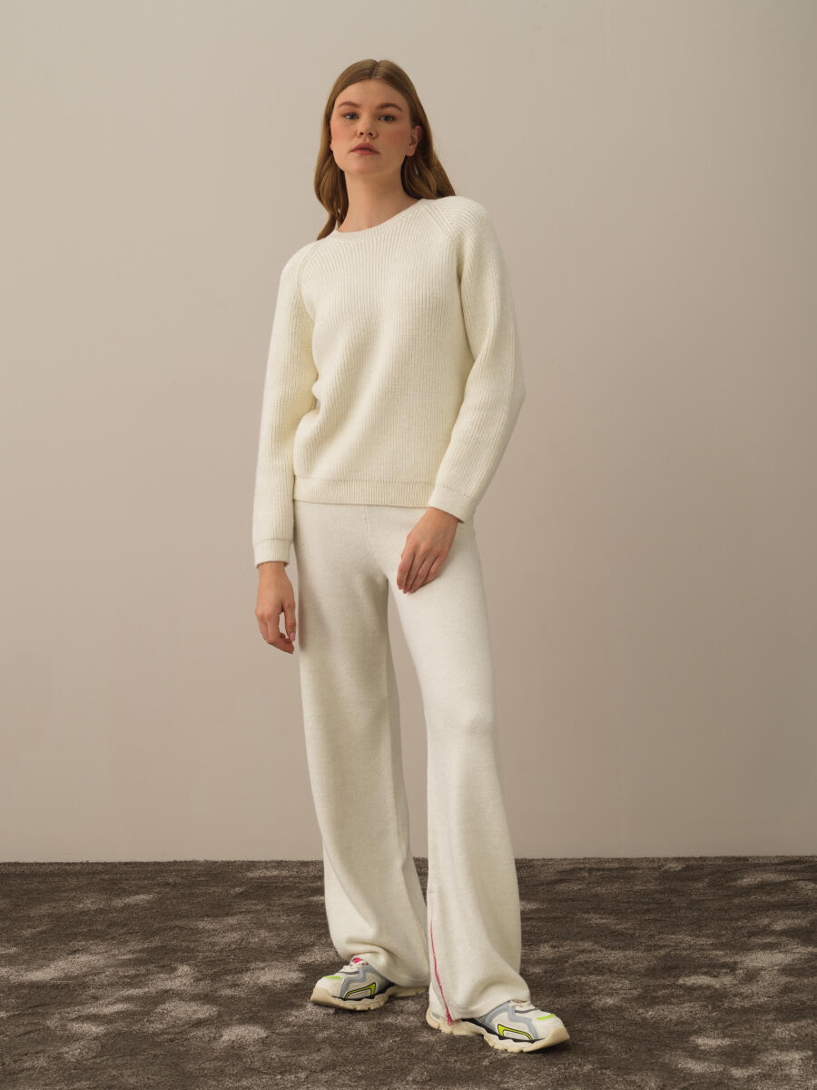 Ekru Doğal Yün Dokulu Regular Fit Kazak - 2