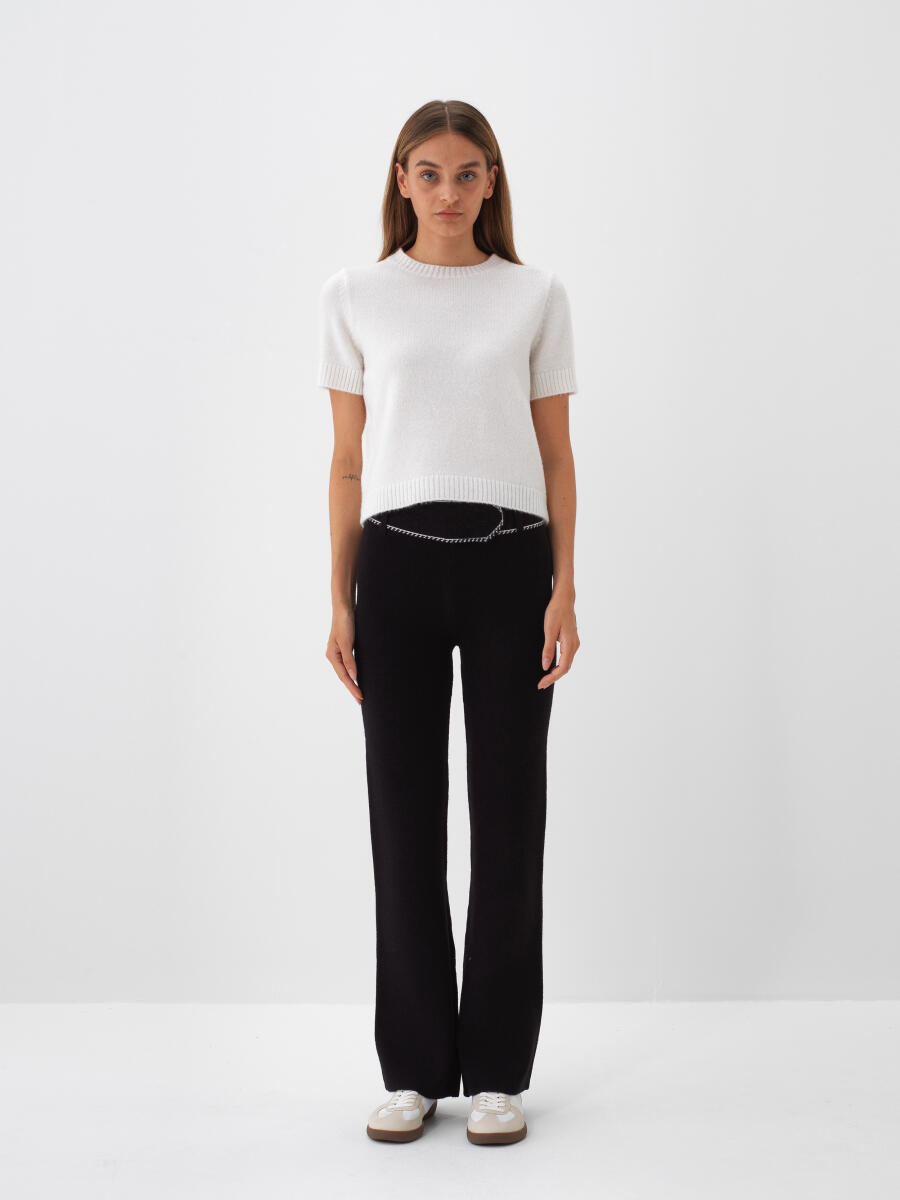 Ekru Yumuşak Dokulu Regular Fit Kazak