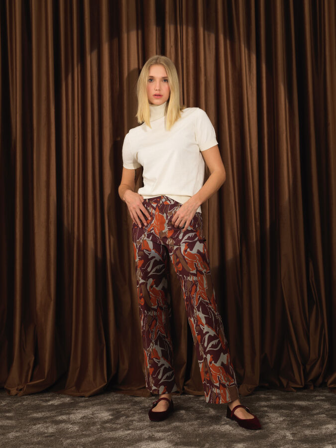 Kırık Beyaz Pamuk Dokulu Regular Fit Kazak - Xint