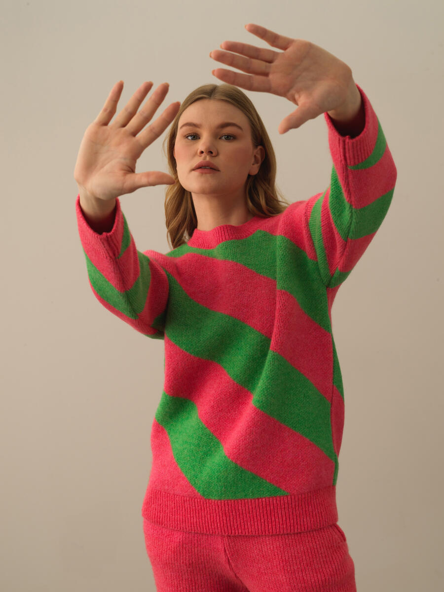 Pembe Lüks Pamuk Dokulu Oversize Kazak - 2