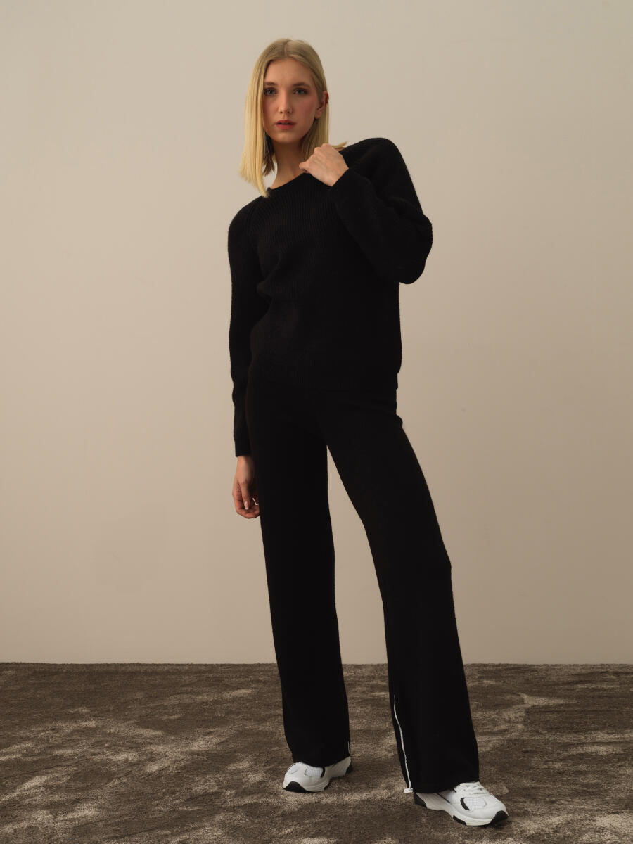 Siyah Doğal Yün Dokulu Regular Fit Kazak - 2