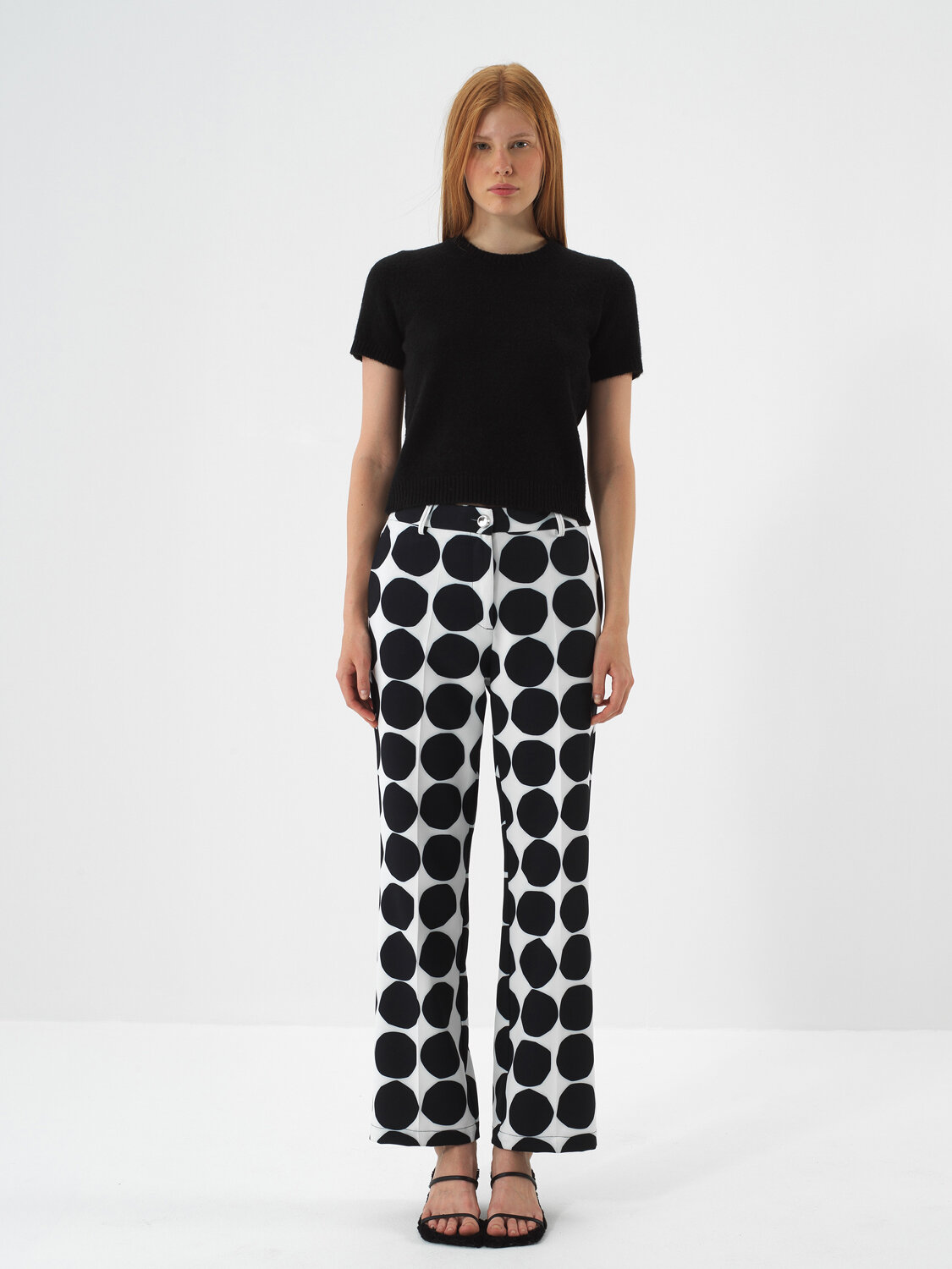 Siyah Yumuşak Dokulu Regular Fit Kazak - Xint