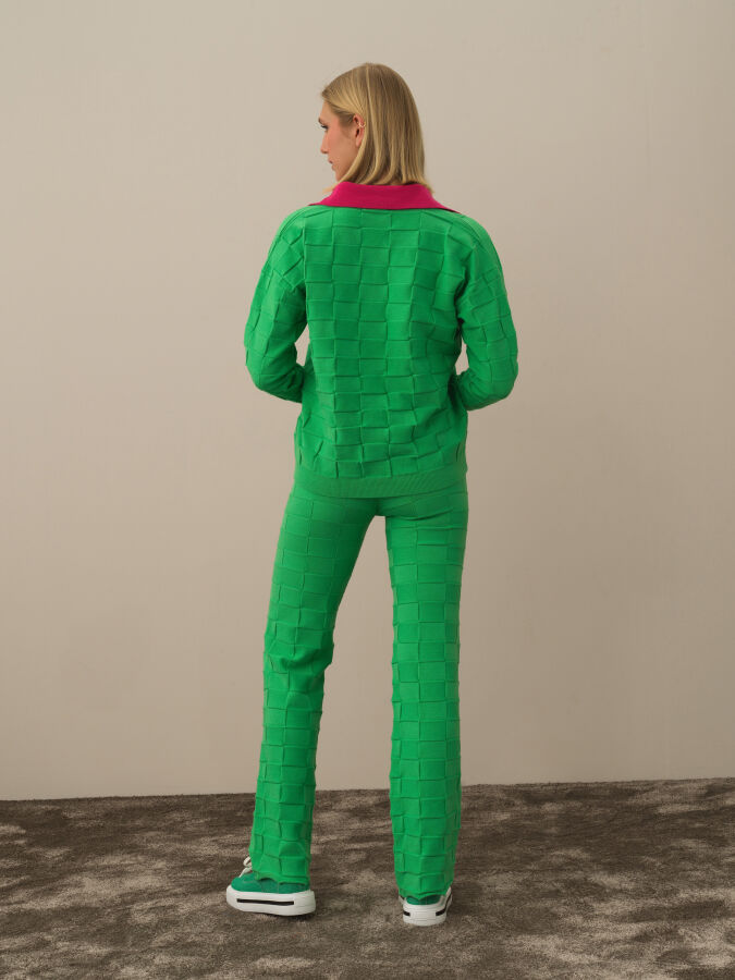 Yeşil Formunu Koruyan Oversize Kazak - Xint