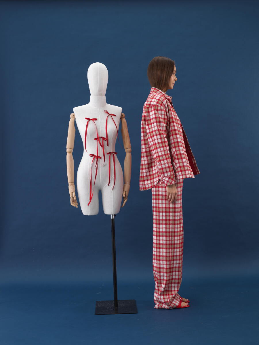 Kırmızı Formunu Koruyan Oversize Mont - 4