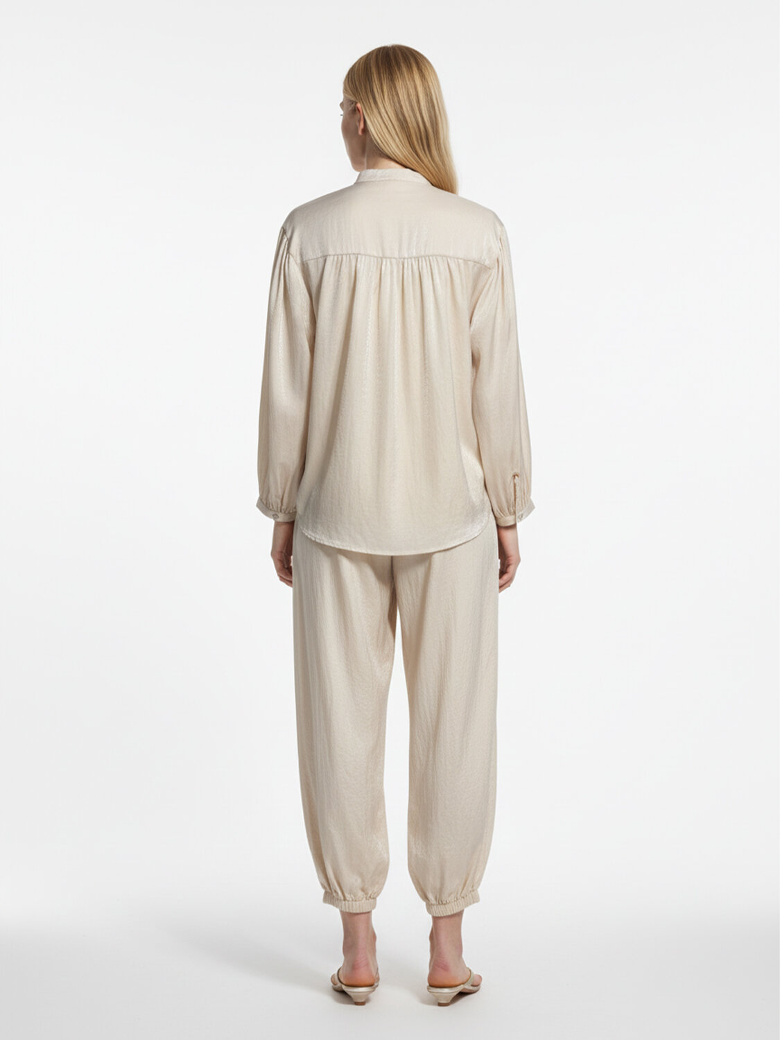 Bej Formunu Koruyan Oversize Pantolon - 4