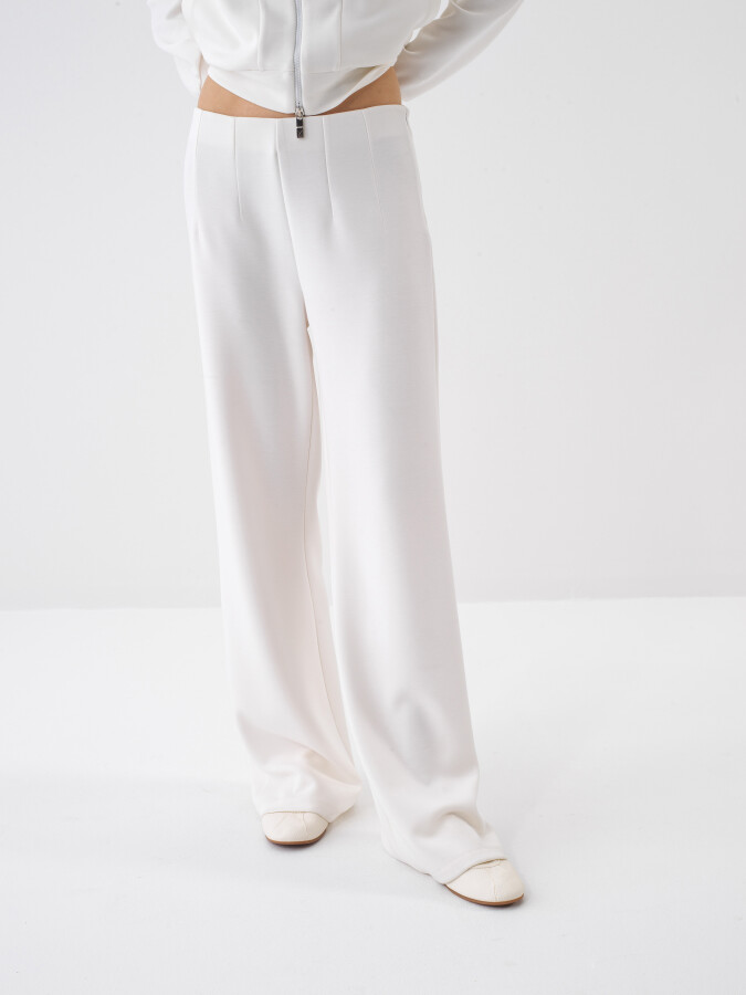 Beyaz Modal Karışımlı Oversize Pantolon