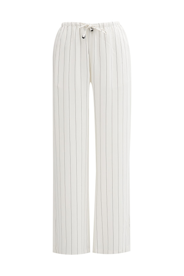 Beyaz Doğal Dökümlü Oversize Pantolon - 6