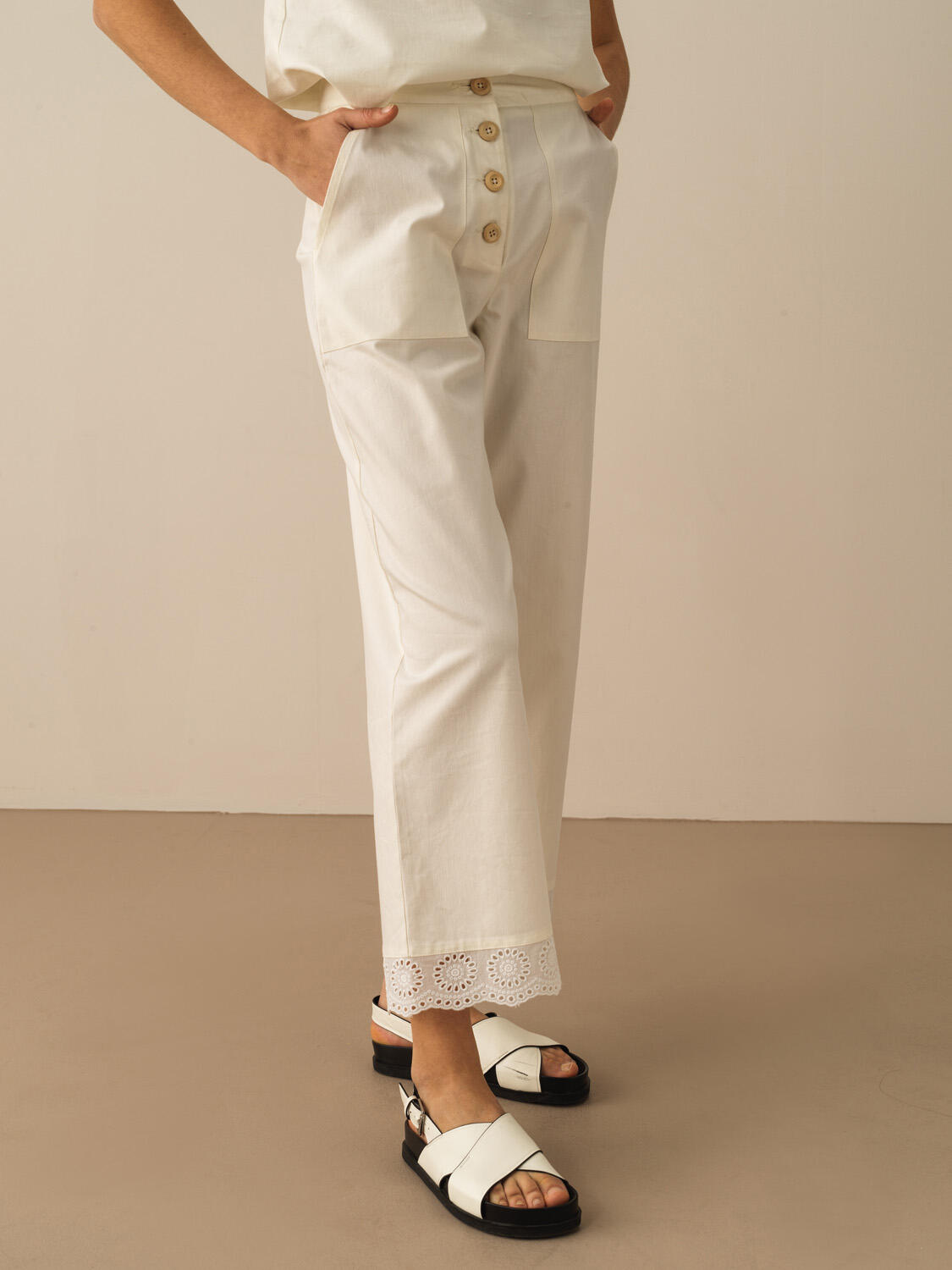 Kırık Beyaz Keten Karışımlı Regular Fit Pantolon